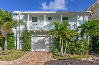 Building Photo - 3421 S Ocean Blvd