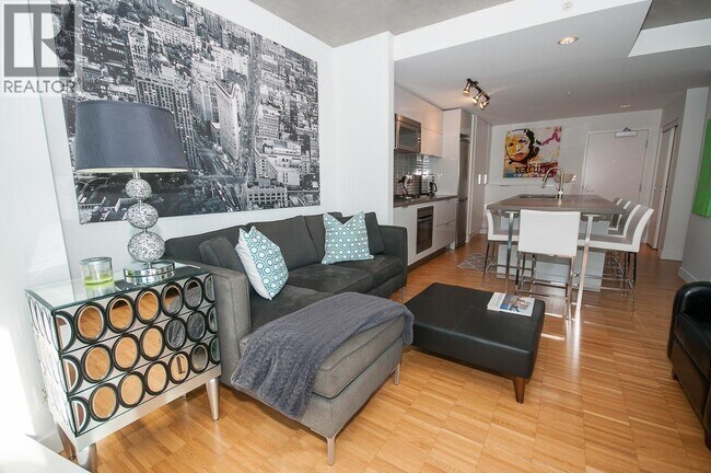 Photo du bâtiment - 108 W Cordova St