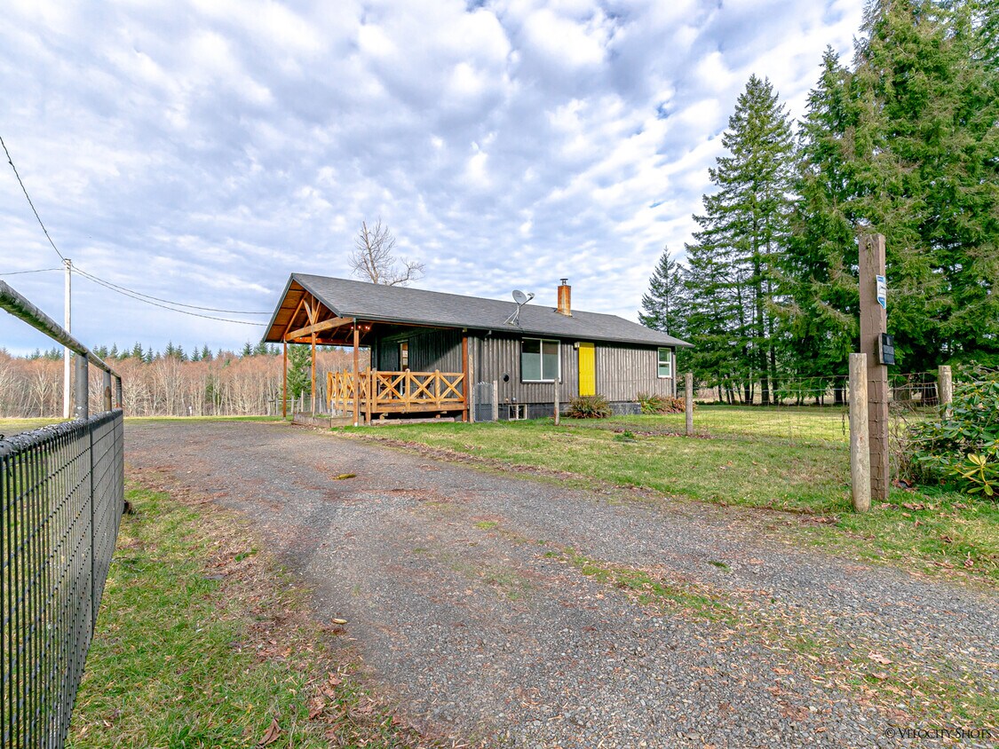hello! - 41441 SE Kitzmiller Road