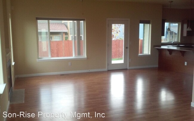Building Photo - 2660 Pacific Highlands Ct
