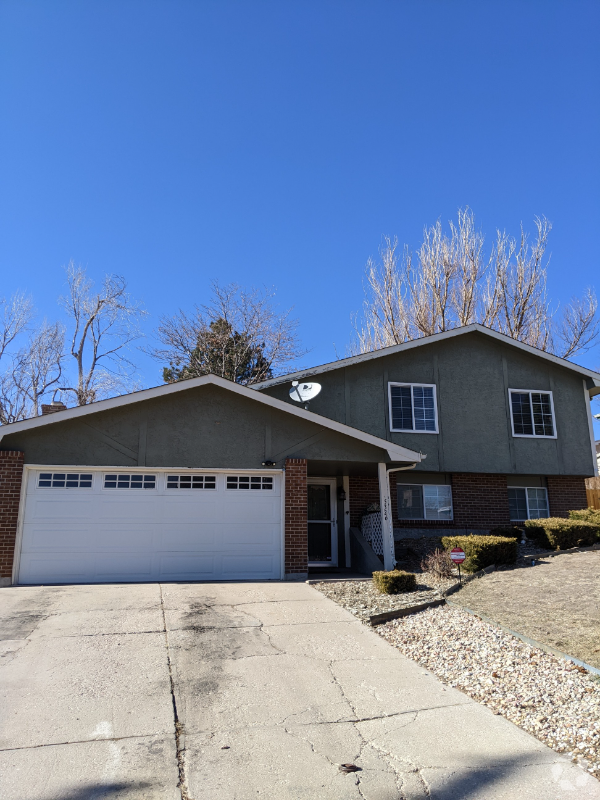 Building Photo - 5326 Rawhide Ln
