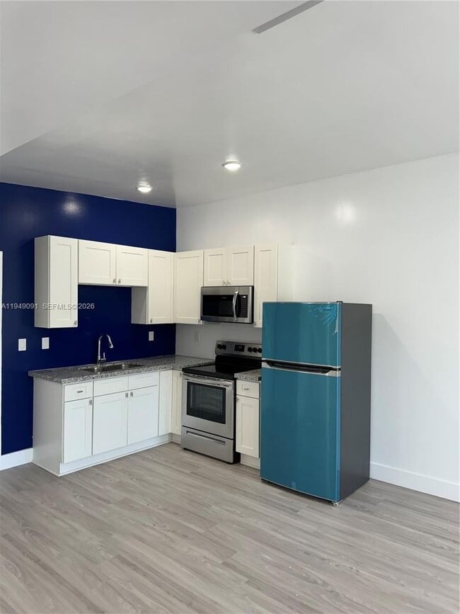 Foto del edificio - 526 NW 6th St