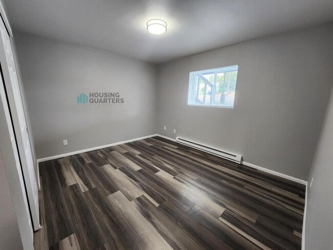 Building Photo - 12421 E Riverside Ave