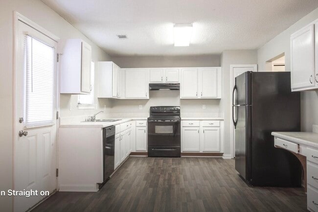 Building Photo - 339 Dahlquist Dr
