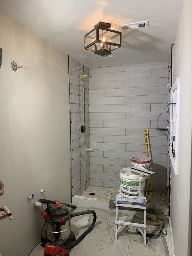 Building Photo - 8033 Redmon Rd