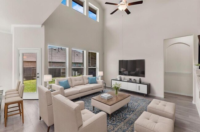Foto del edificio - 4420 Mimic Dr