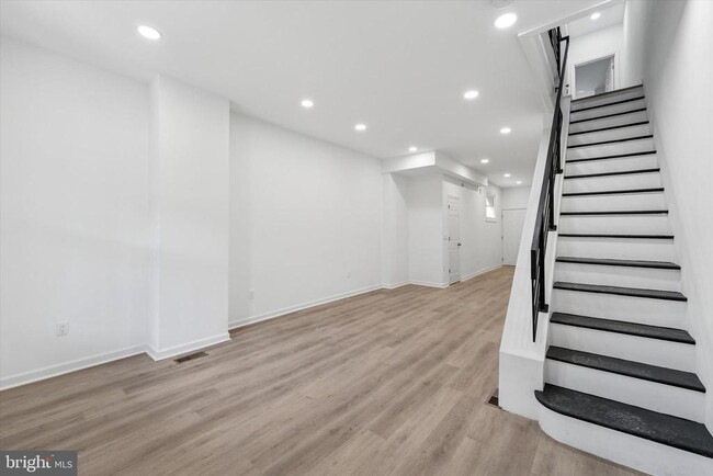 Building Photo - 1824 N 28th St