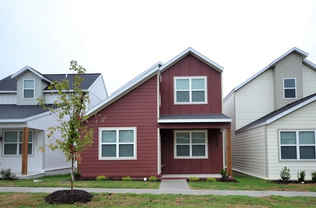 Building Photo - 2019 S Florida Way