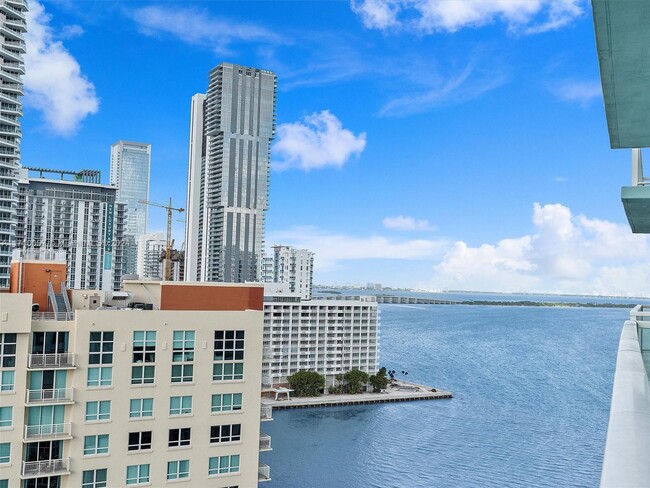 Foto del edificio - 1900 N Bayshore Dr