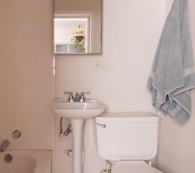 Foto del edificio - 3341 W Le Moyne St