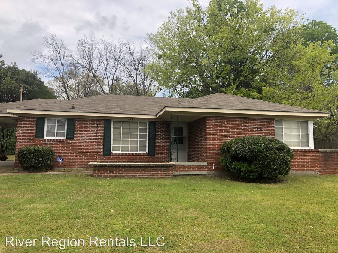 Foto principal - 3 br, 1 bath House - 713 East Patton Avenue
