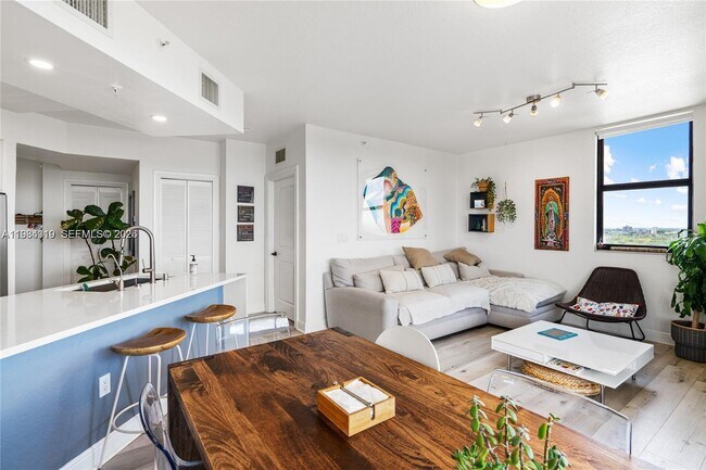 Foto del edificio - 2301 SW 27th Ave