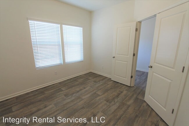 Building Photo - 4 br, 2.5 bath House - 181 Sutters Mill Drive