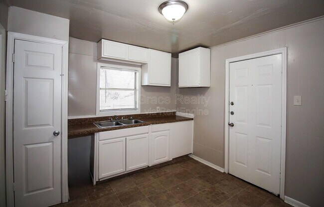 Foto del edificio - 933 Houston St