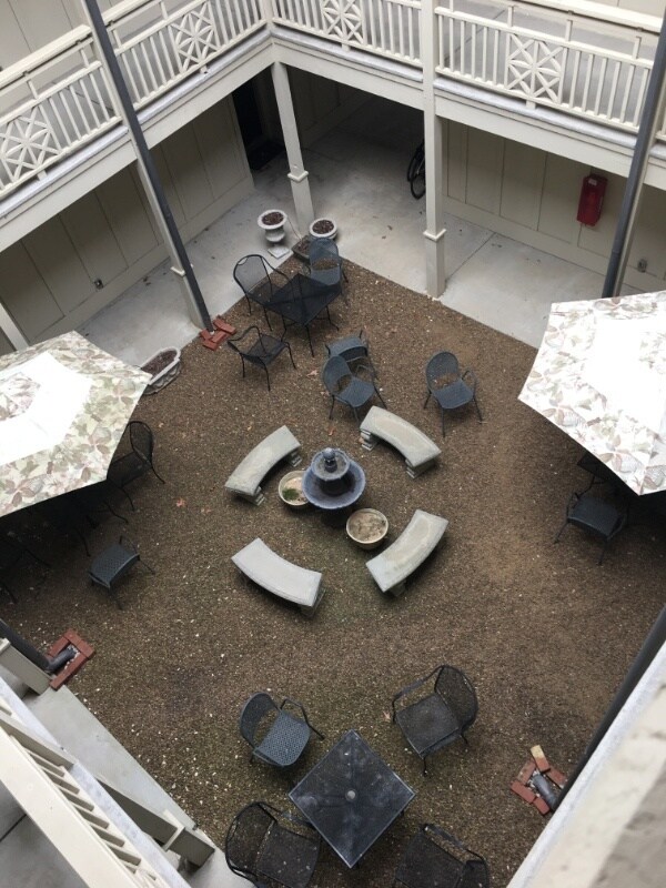 Foto del edificio - 705 W Douglas St