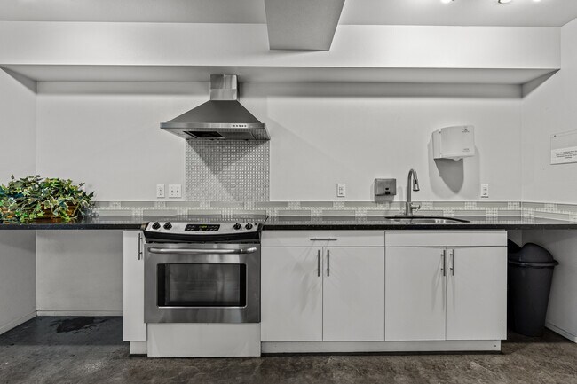 Foto del edificio - Horizon Greenwood Apartments