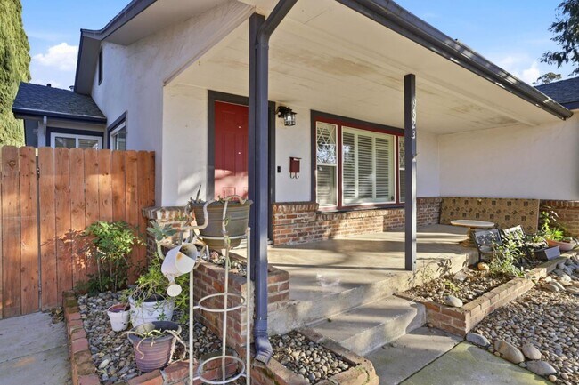 Foto del edificio - 9623 Adams St