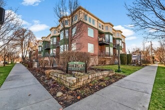Building Photo - 1207 W Fort St