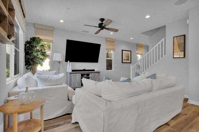 Foto del edificio - NEWER 4BD/2.5BA Home in desired Main Ranch...