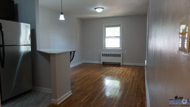 Building Photo - 15 Branch Brook Pl