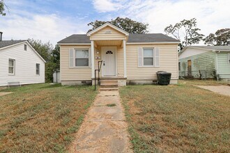 Building Photo - 1009 N Cleveland Ave