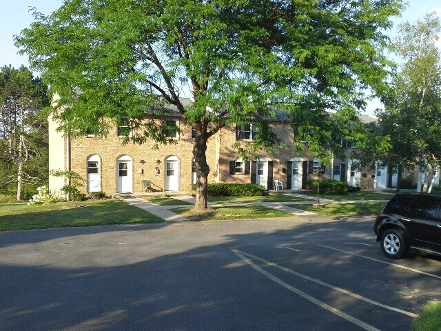 Foto principal - Northwood Townhouses