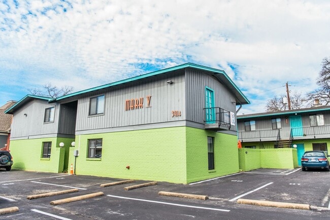 Building Photo - 3914 Ave D Ave