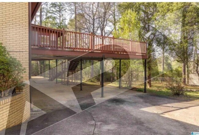 Foto del edificio - 525 Stoney Brook Dr SW