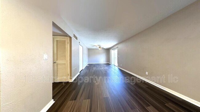 Foto del edificio - 1799 N Highland Ave