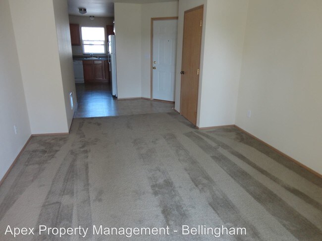 Building Photo - 2823 W Maplewood Ave