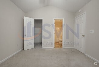 Building Photo - 5015 Silhouette Dr