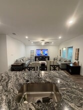 Building Photo - 4204 Willow Bay Ct