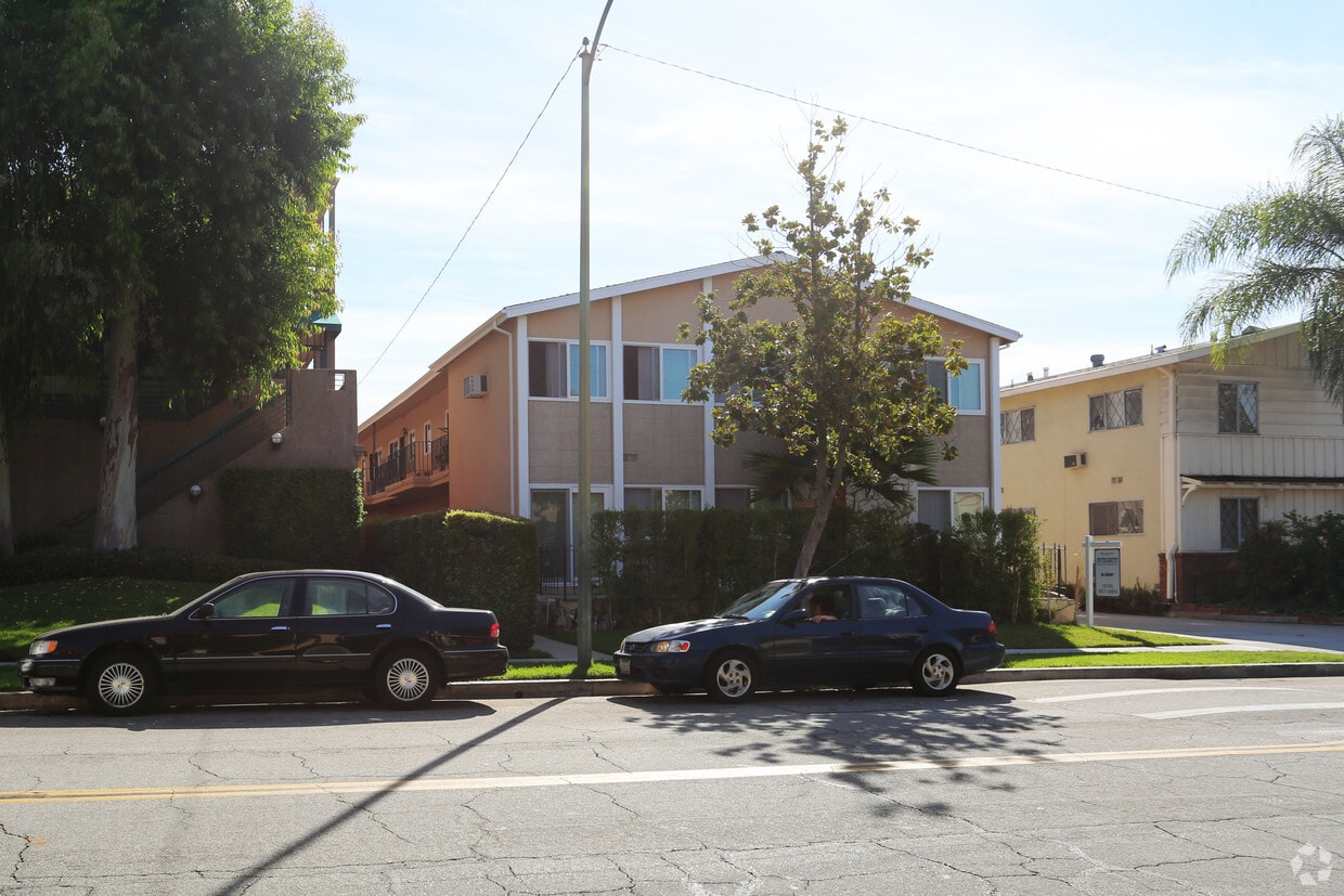Building Photo - 1138 N Louise St