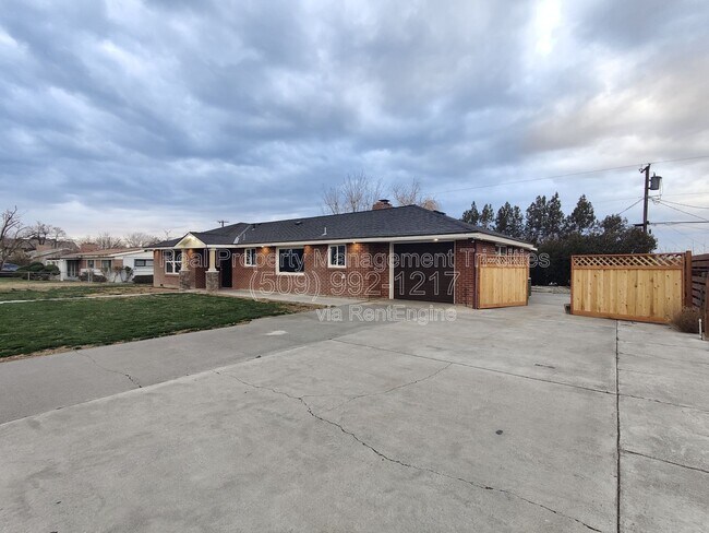 Foto del edificio - 6504 W Umatilla Ave