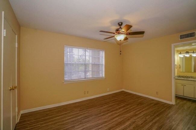 Building Photo - 316 Eden Dr. Apt. #48 Longview, Tx 75605