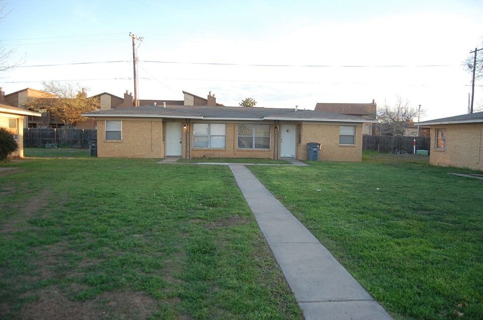 Photo - 2321-2323 NW Bell Ave