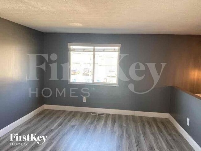 Building Photo - 3103 Valleywood Dr