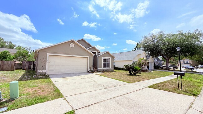 Foto del edificio - Now Available for Rent – A 3BR/ 2BA HOME in Orlando Where Comfort Meets Everyday Living! FULLY FE...