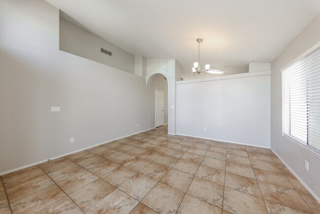 Foto del edificio - 18443 N 31st St
