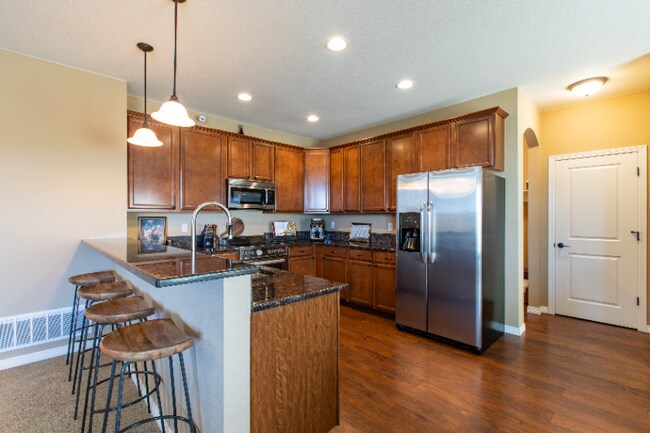 Building Photo - 9420 Yucca Way
