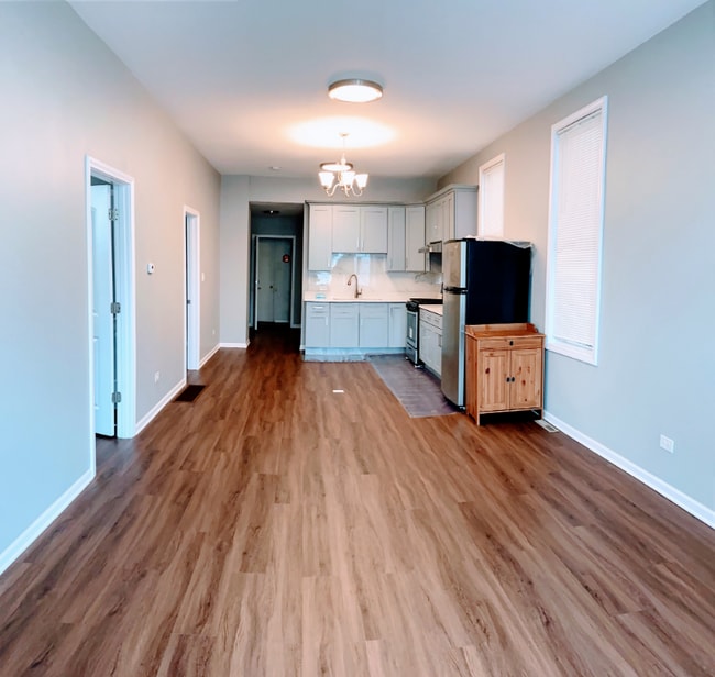 Photo - 3553 S Damen Ave Apartment
