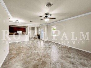 Building Photo - 8895 Via Isola Court