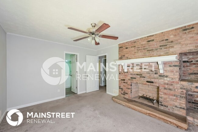 Building Photo - 2855 Hickory Cir