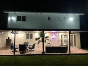 Building Photo - 17700 SW 110th Ct