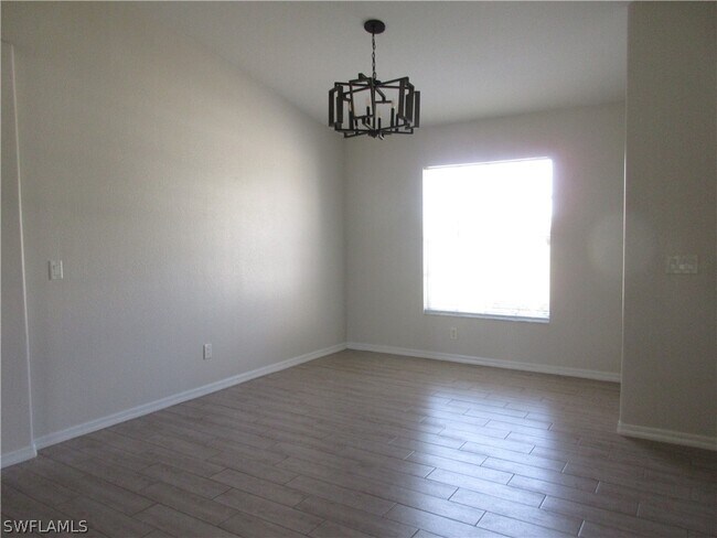 Foto del edificio - 1810 SW 22nd Terrace