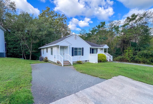Building Photo - 36 Fox Hill Dr