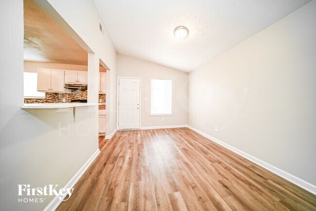Foto del edificio - 3782 N Camp Creek Pkwy SW