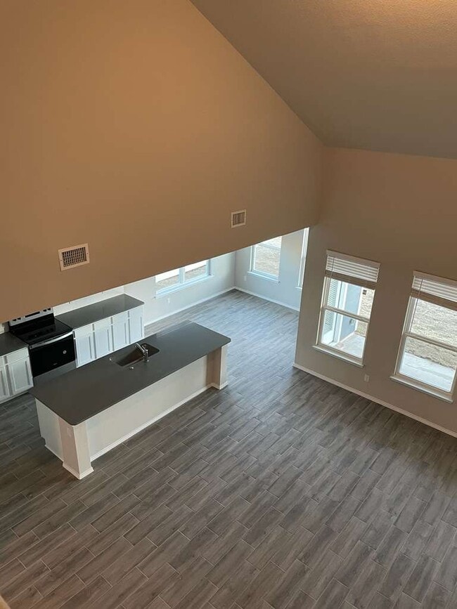 Techo de cocina - 10032 Adams Ln