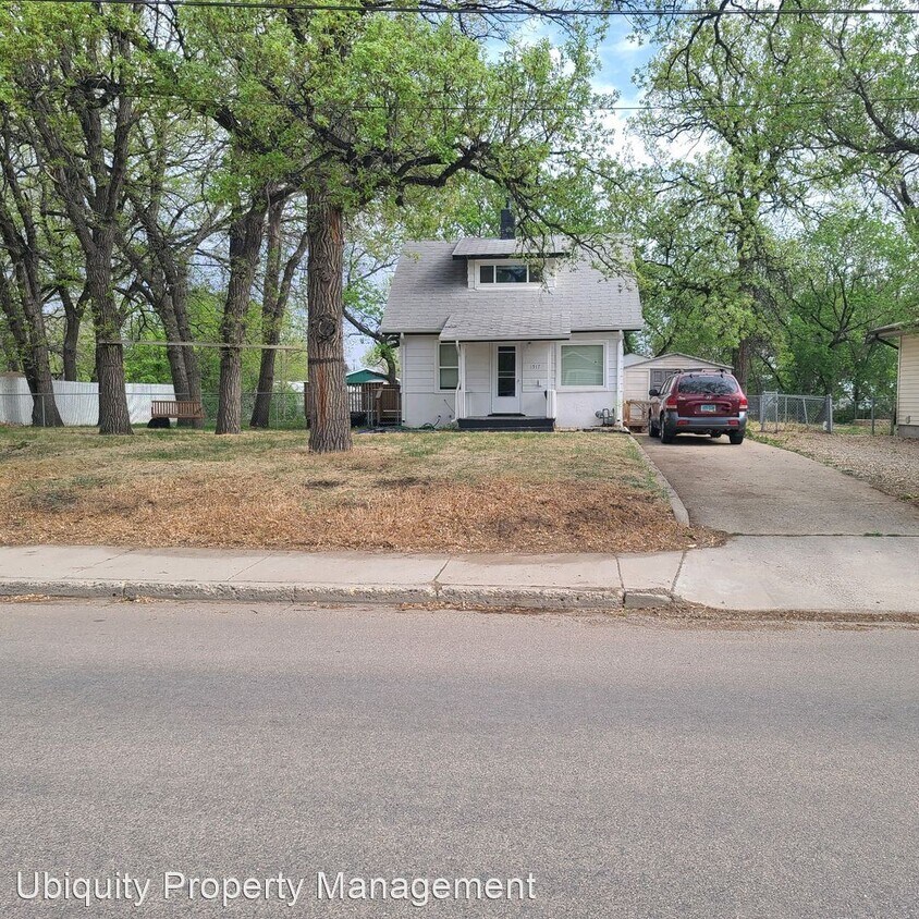 Primary Photo - 2 br, 1 bath House - 1517 1st Avenue SE