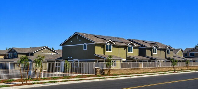 Foto del edificio - 1120 N Westwood St